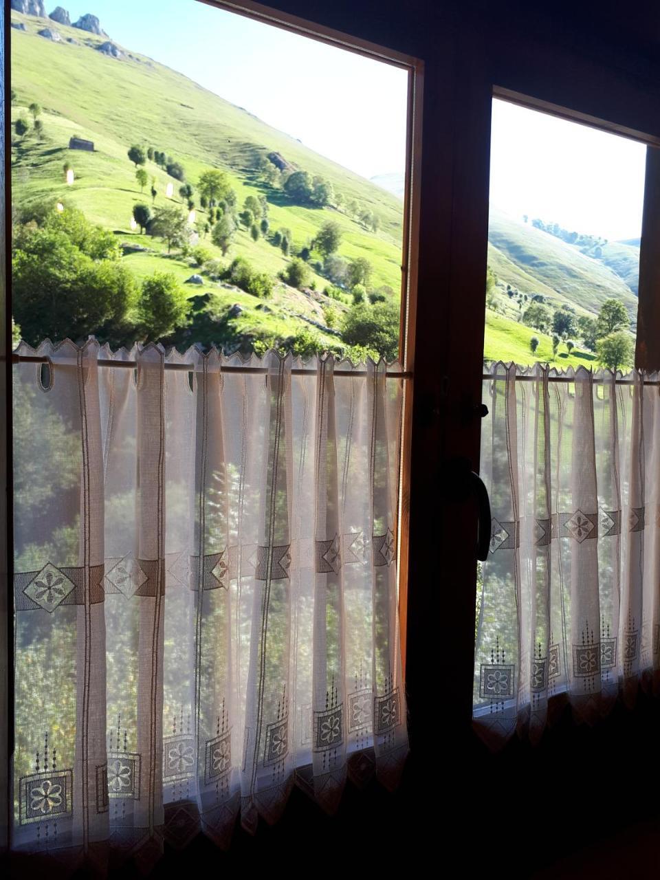 Posada La Vieja Escuela San Roque de Ríomiera Exteriér fotografie